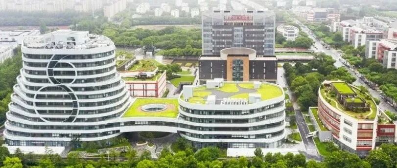 世界杯官网召开2026年第三次行政工作会议部署“双一流”建设